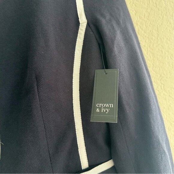 Crown & Ivy Navy White Trim Cropped Blazer Jacket NWT Size Small Preppy Chic - Picture 5 of 7